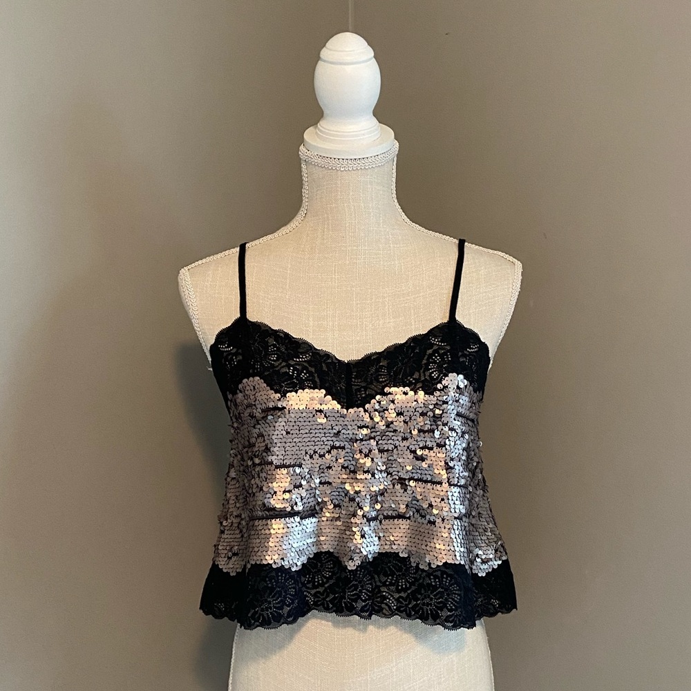 Express Crop Top